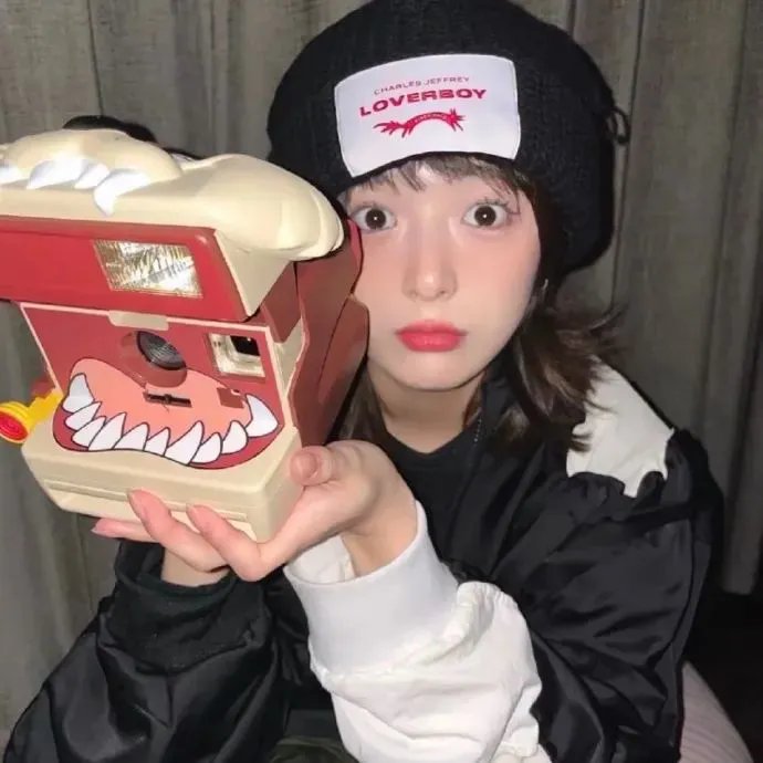 俏探女娇娃